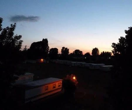 Copthorne Caravans Hotel Merston Exterior photo